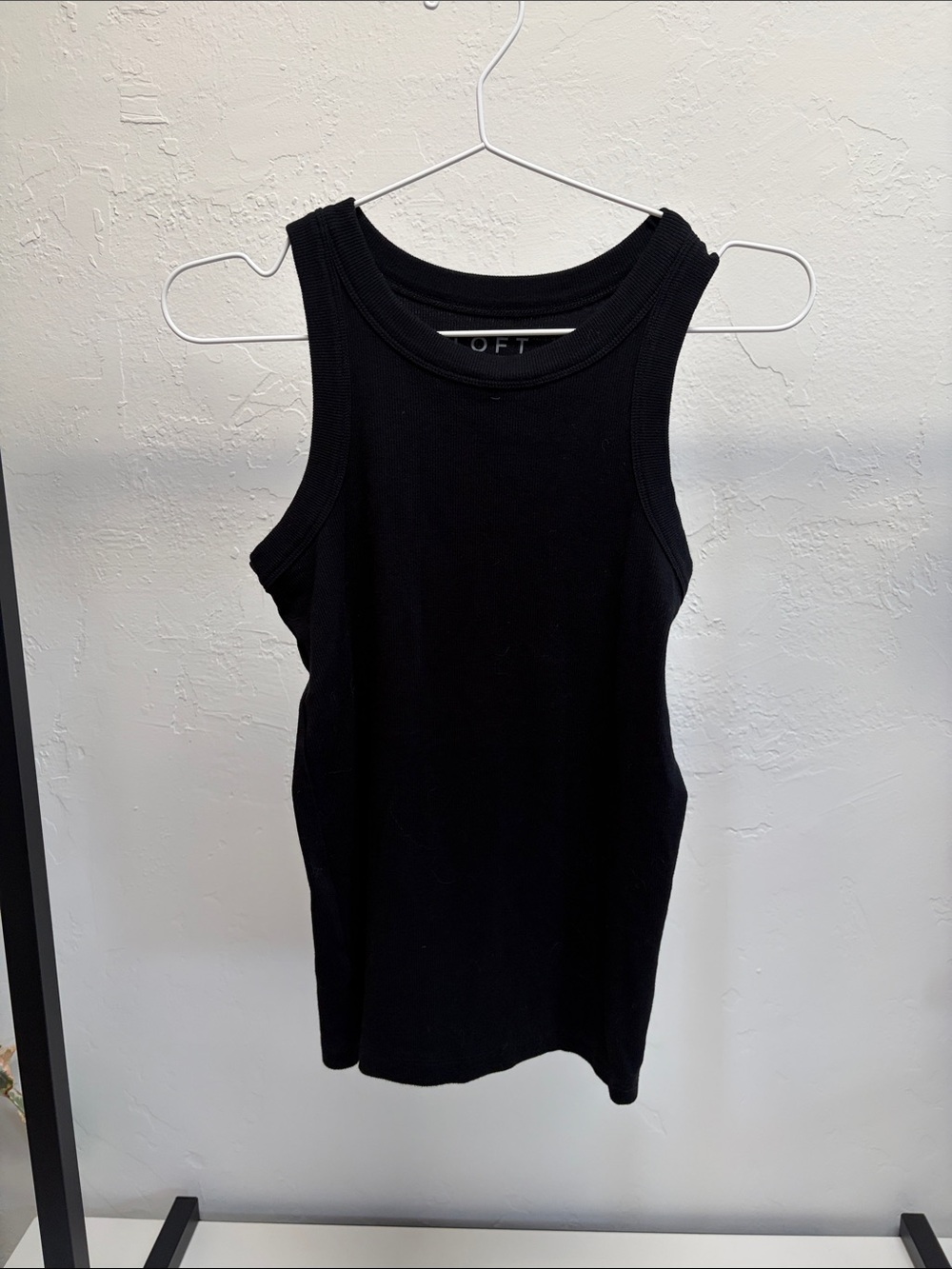 LOFT Black Ribbed Scoop-Neck Tank
